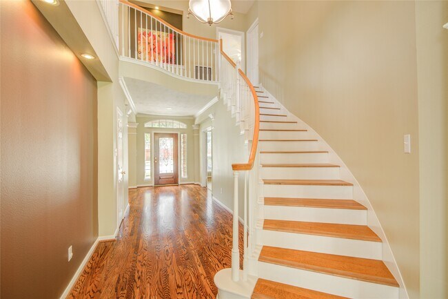 Foto del edificio - 5814 Ballina Canyon Ln