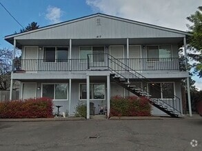 Building Photo - 417 SE 6th Ave
