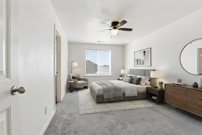 Building Photo - 2037 E Cedar Trails Wy