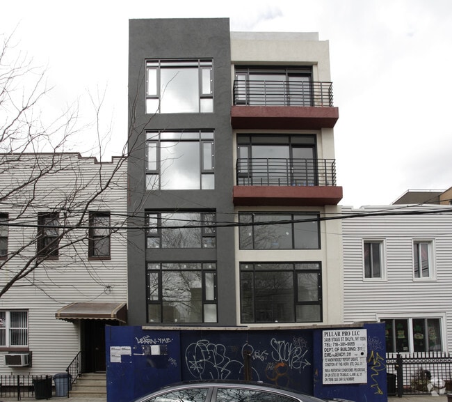 Building Photo - 93 Herbert St