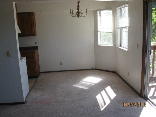 Building Photo - 17600 E Loyola Dr