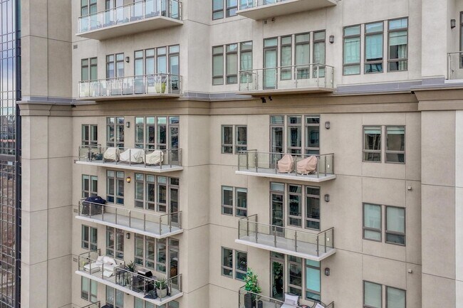 Foto del edificio - About This Property