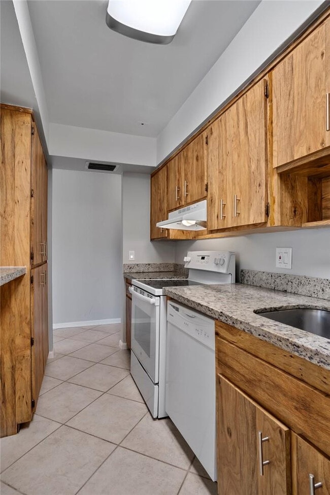 Foto del edificio - 2161 NE 36th St