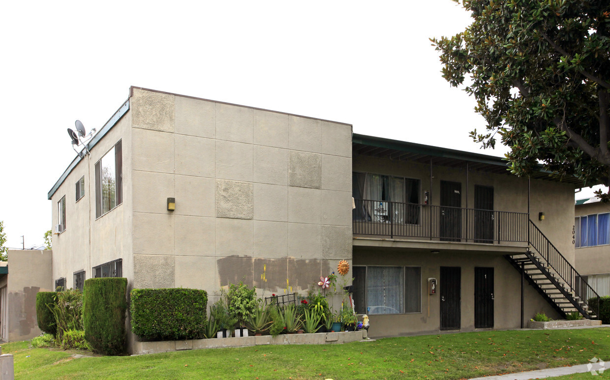 Primary Photo - 2040 S Spinnaker St