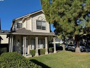 Building Photo - 6221 Potrero Dr