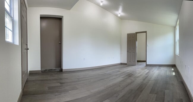 Foto del edificio - 2313 Vineyard Creek Rd