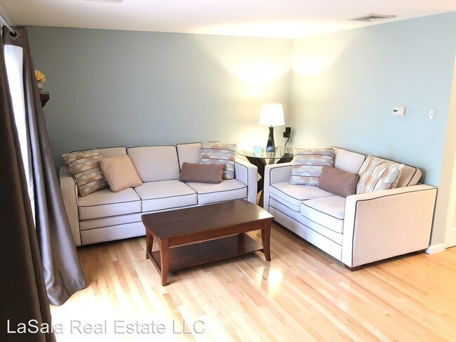Building Photo - 2 br, 1.5 bath House - 4 Cardinal Drive