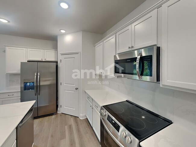Building Photo - 210 Gershon Wy