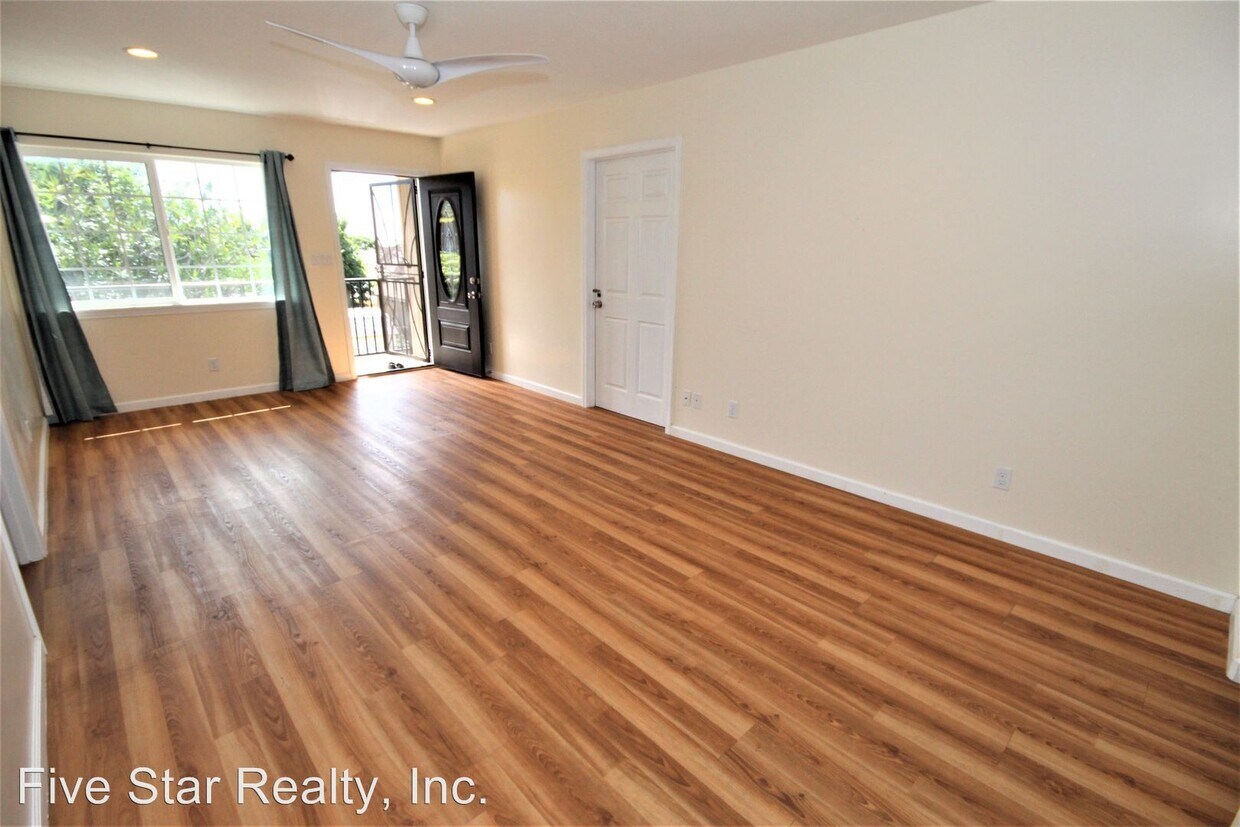 Primary Photo - 731B 10th Ave