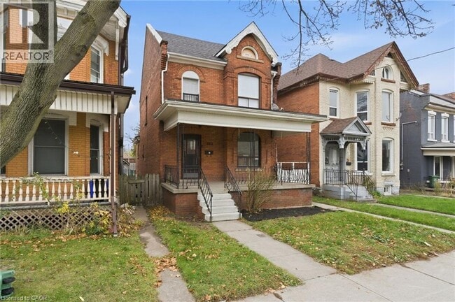 Building Photo - 202 Victoria Ave N