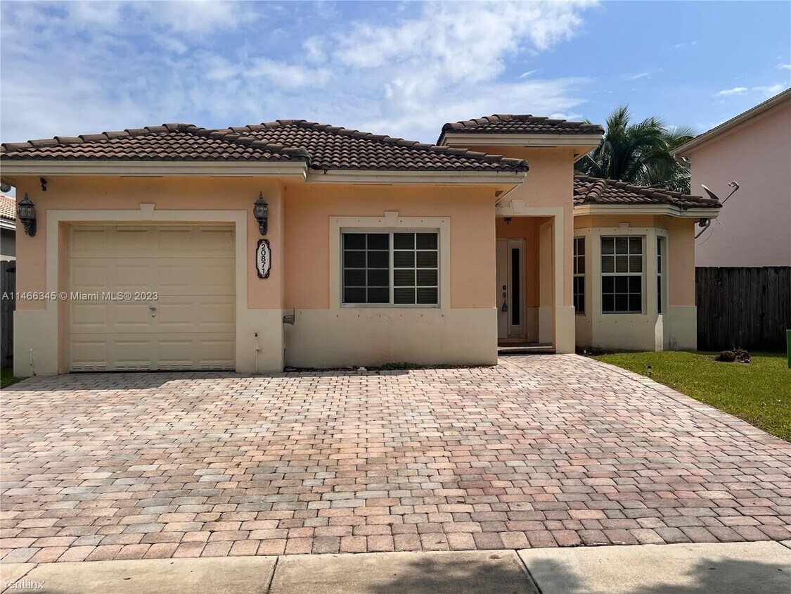 Primary Photo - 3 br, 2 bath House - 20871 SW 91st Ct