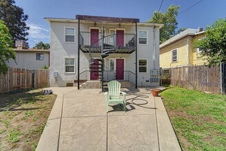 Building Photo - 609-611 H St