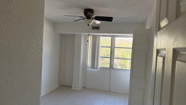 Foto del edificio - 3315 58th Ave S