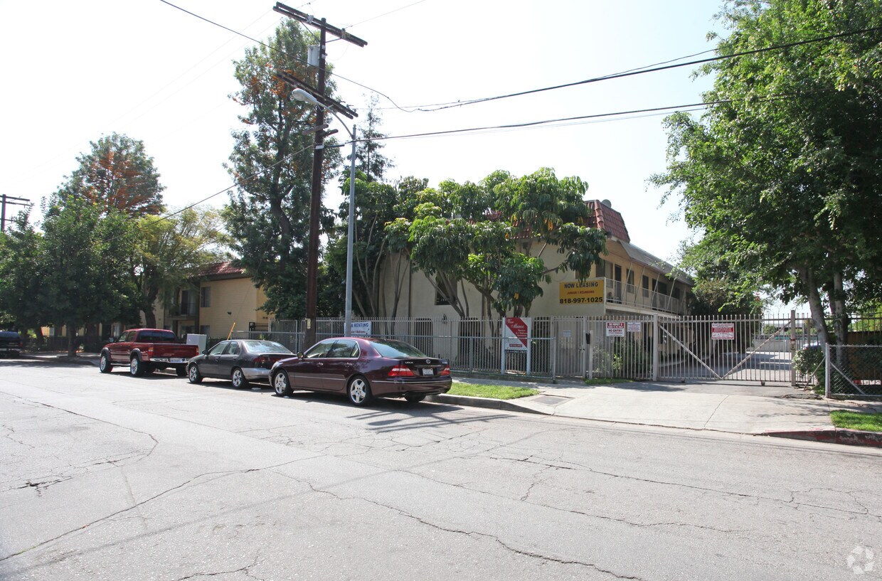 Vose Manor Apartments Apartments in Van Nuys, CA