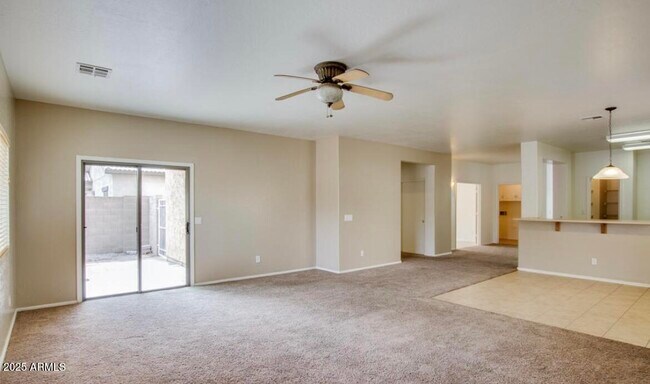 Foto del edificio - 388 E Palomino Way