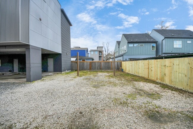 Building Photo - 1708 Winter St