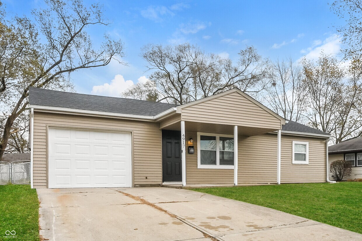 Foto principal - 4917 Barlow Dr
