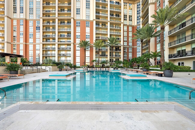 Building Photo - 550 Okeechobee Blvd
