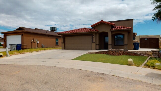 Building Photo - 2608 Tanning Rock