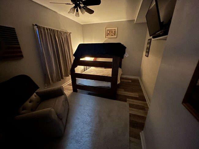 Foto del edificio - 2517 Dipper Ln