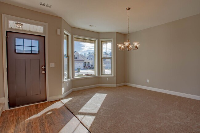 Foto del edificio - Beautiful 4 Bedroom 2.5 Bathroom Home in T...