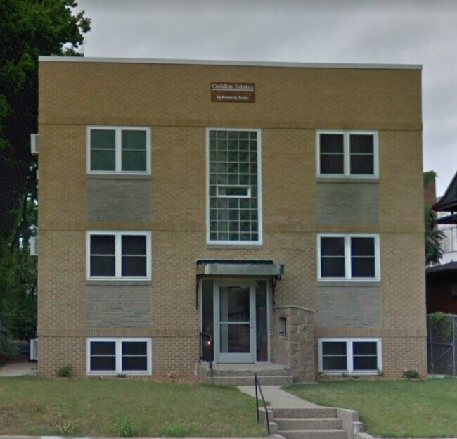 Foto del edificio - 440 W Main St