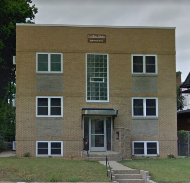 Building Photo - 440 W Main St