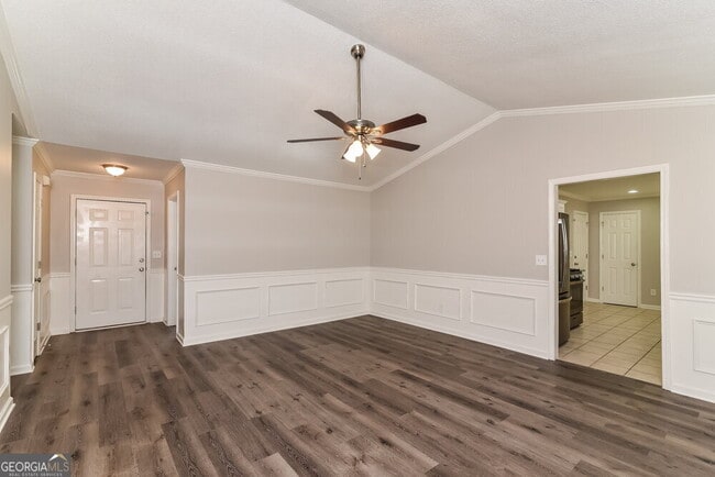 Building Photo - 422 Shoal Cir