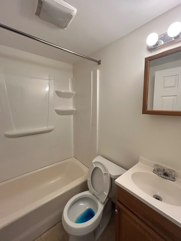 Building Photo - 67 Pleasant St