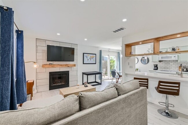 Foto del edificio - 900 Taulbee Ln