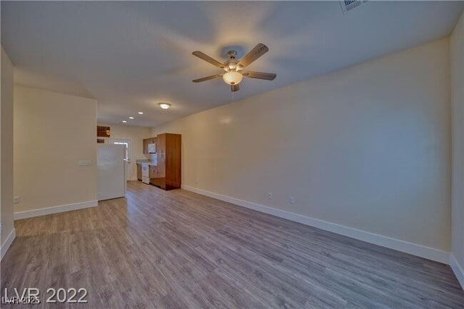 Foto del edificio - 1040 S Nail Crk Ct