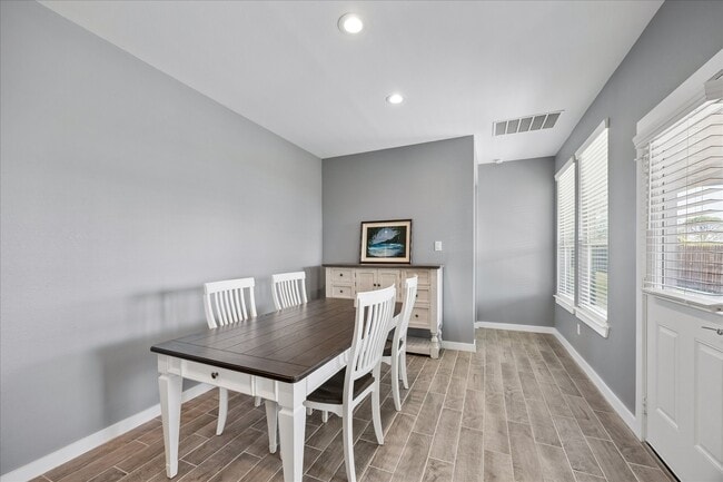 Building Photo - 33002 Carolyns Perfection Lp