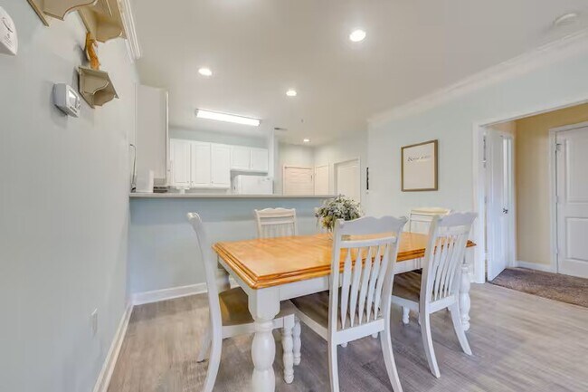 Foto del edificio - 395 S Crow Creek Dr