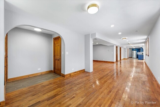 Foto del edificio - 2515 N Talman Ave