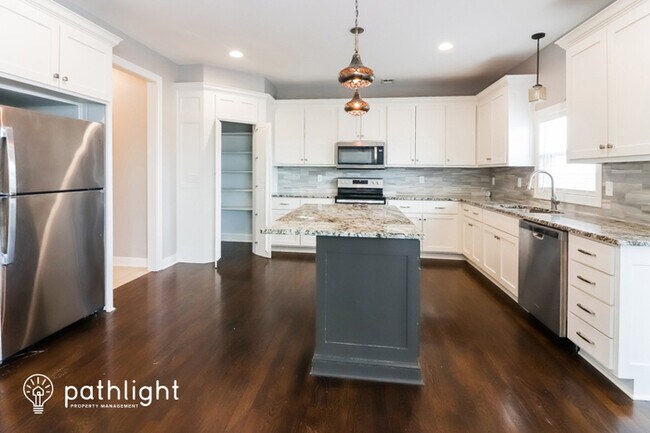 Building Photo - 434 Spring Branch Drive, Raymore, MO, 64083