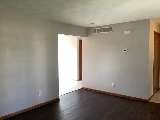 Building Photo - 14115 Tallgrass Trail