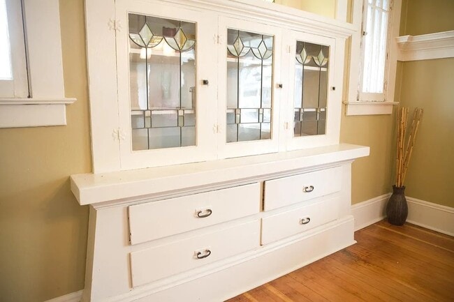 Foto del edificio - 3304 NE 73rd Ave