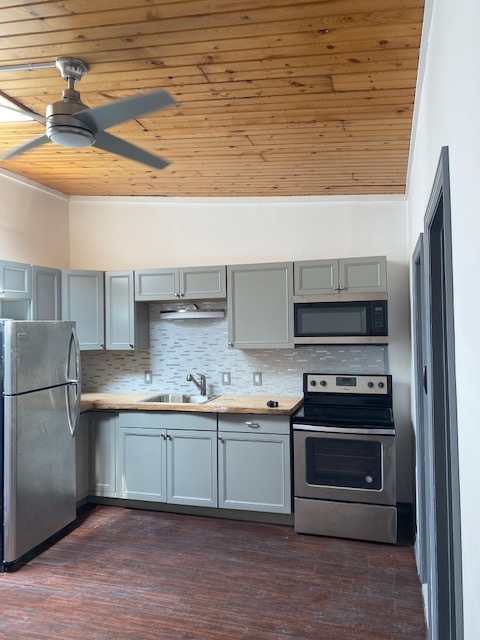 Live Oak Countertops - 12 N Main St