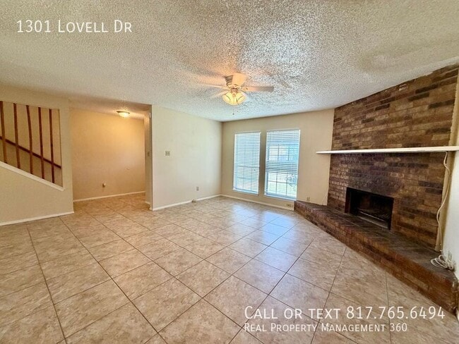 Building Photo - 1301 Lovell Dr