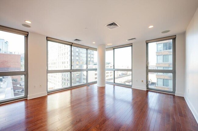 Foto del edificio - 201 Marin Blvd