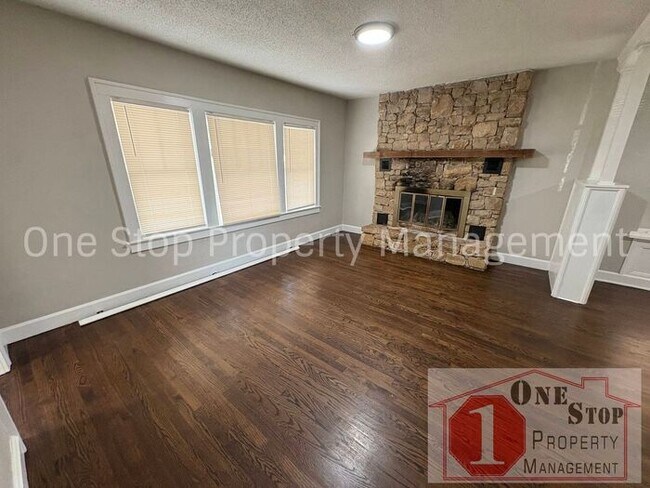 Foto del edificio - Charming 4-Bed, 2-Bath Home with Beautiful...