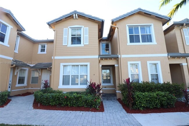 Building Photo - 230 SE 29th Ave