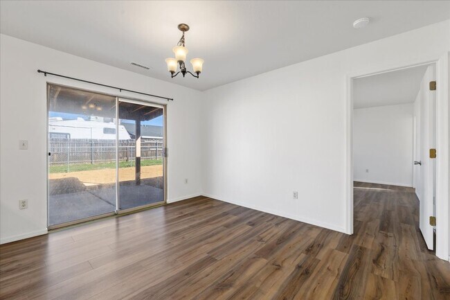 Building Photo - 4517 N Sauter Dr E