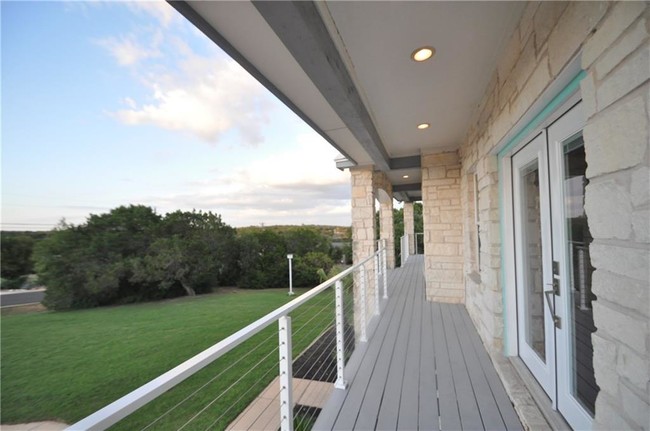 Building Photo - 201 Cedar Ridge Dr