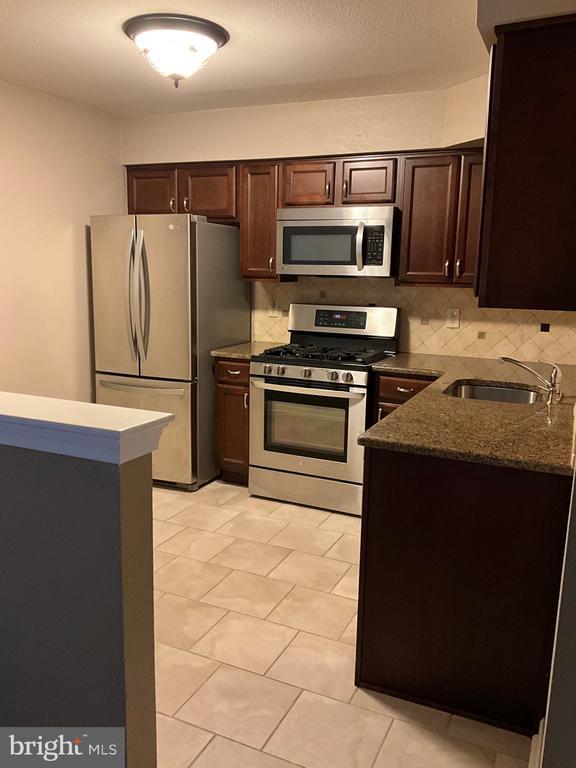 1092 Tristram Cir, Mantua Township, NJ 08051 Room for Rent in Mantua