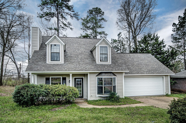 Building Photo - 419 Vining Ct