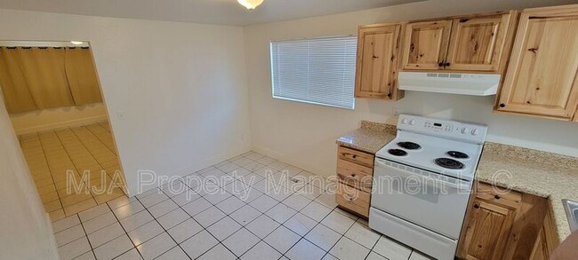 Building Photo - 655 S 1000 W