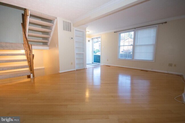 Foto del edificio - 7993 Tyson Oaks Cir