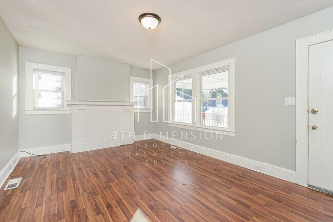Building Photo - ***Accepting Housing Vouchers***   Discoun...