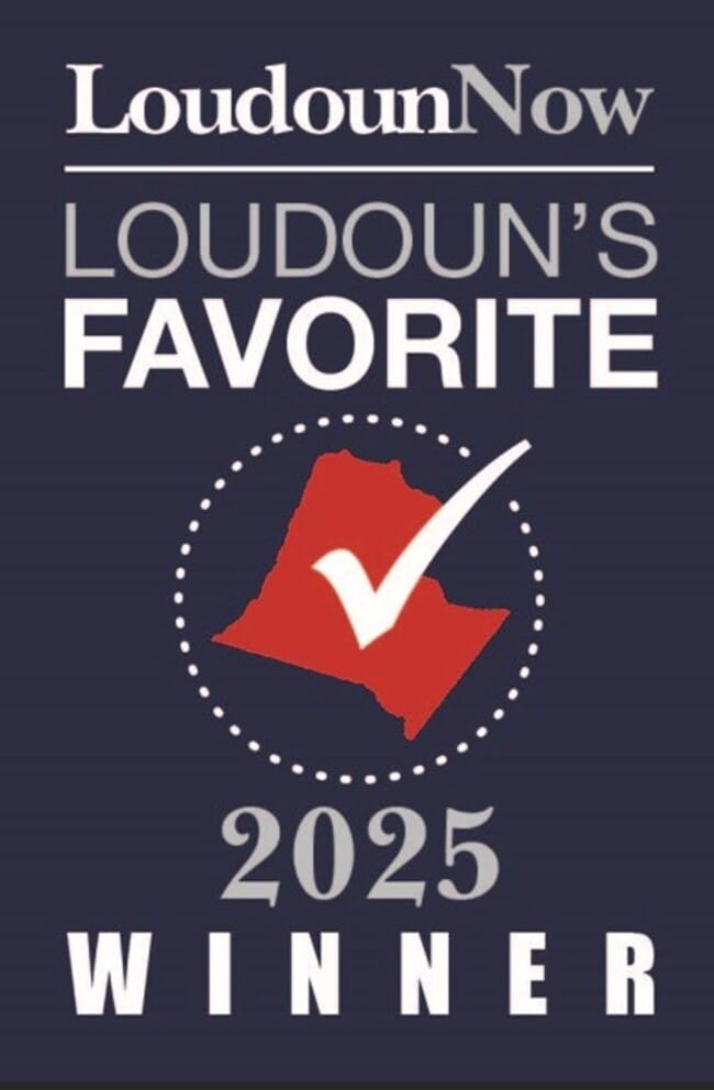 Building Photo - 2 Bed+Library 2 Bath Condo With Endless Wo...